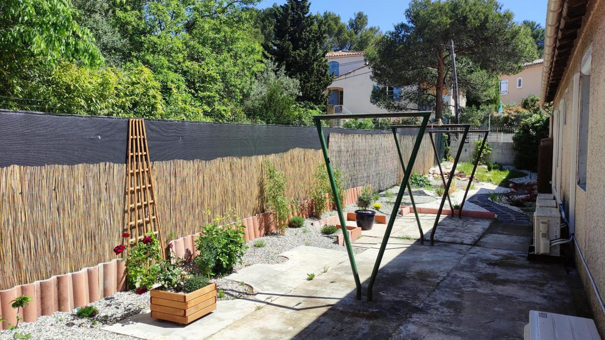 Le Jardin Des Rocailles - Villa 4 Chambres Climatisee Avec Piscine A Deux Pas D'Avignon Villeneuve-lès-Avignon Esterno foto